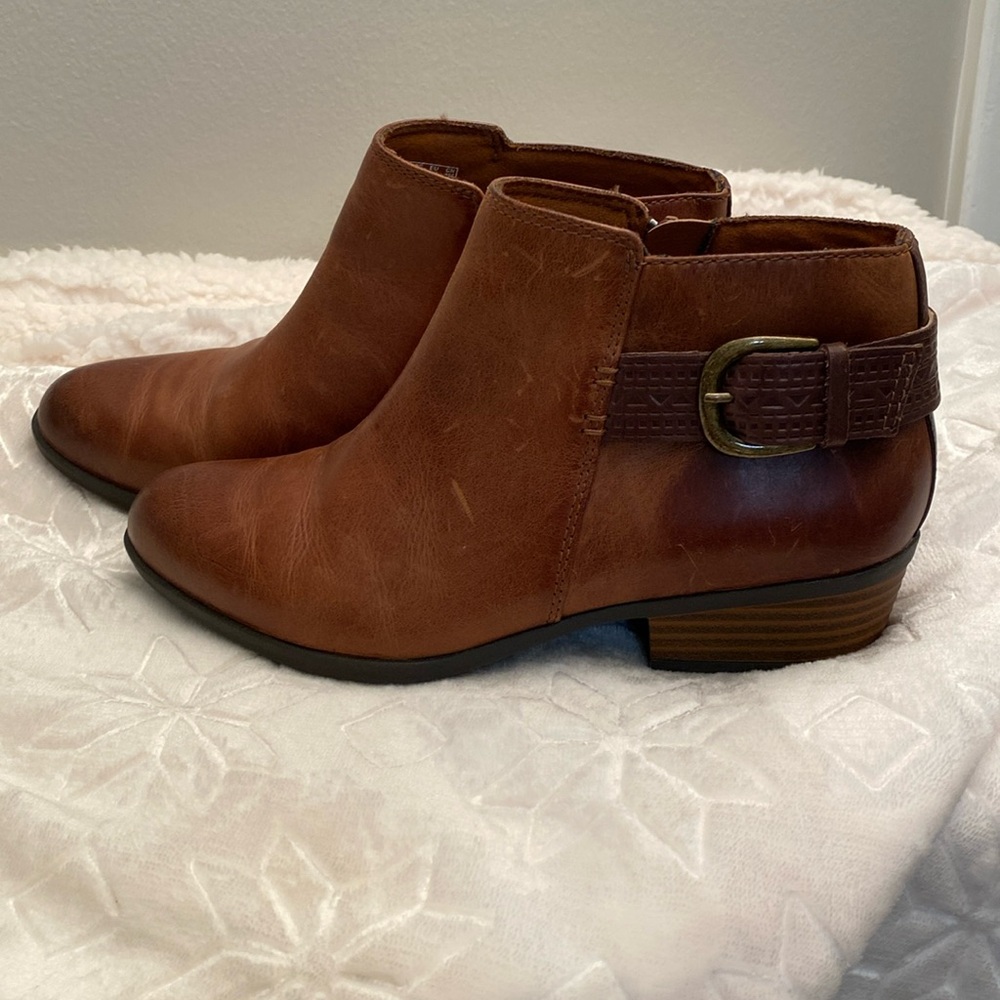 Collection by Clarks Addiy Kera brown ankle booties. Size 6